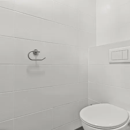 Uzbecka S Parkovanim V Garazi Apartmán *